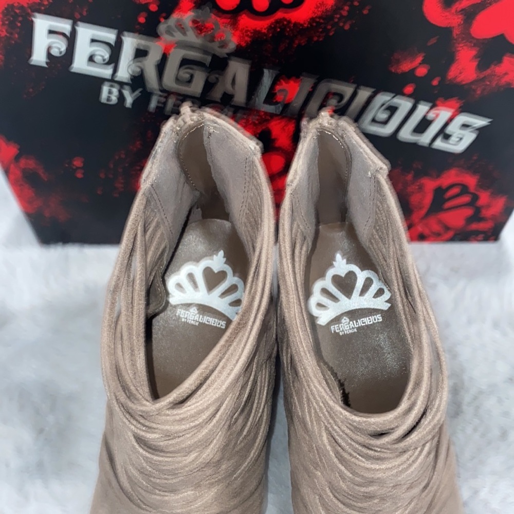 Booties! - Picture 5 of 5